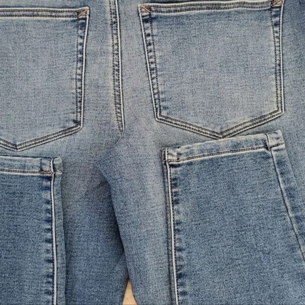 Maurices Super Soft Mid-Rise Small Short Jegging Jeans